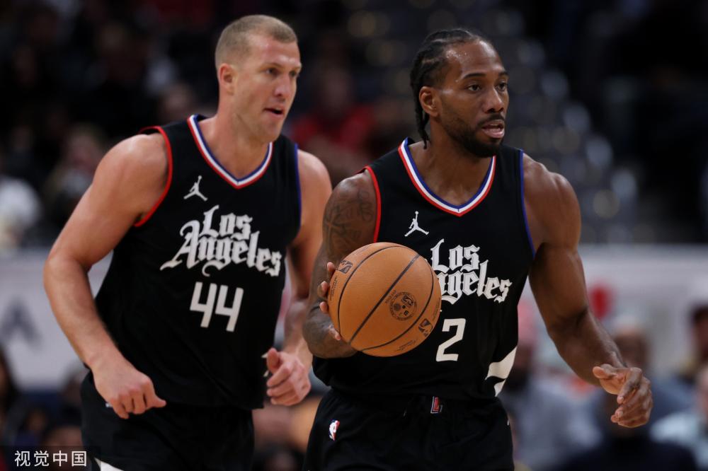 年轻队员必 年轻队员必